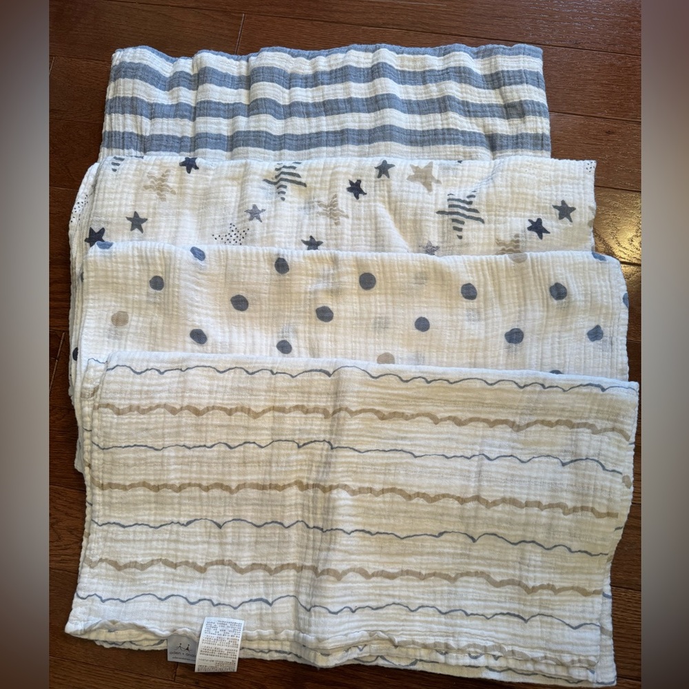 Aden + Anais muslin swaddle blankets